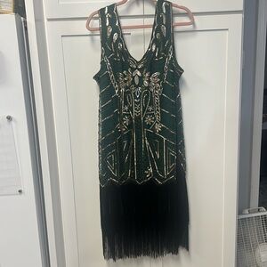 Halloween costume :Brand new  flapper 4x . But fits more like 1x-2x
